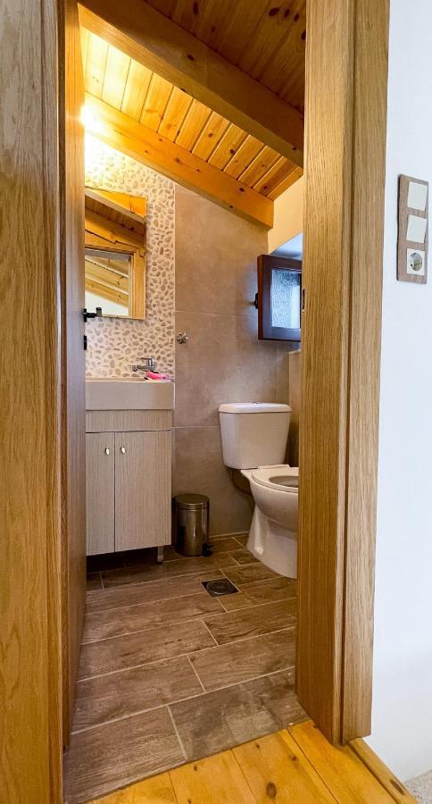 Captain'S Memories Stylish Harbour Apartments Chalki Town Zewnętrze zdjęcie