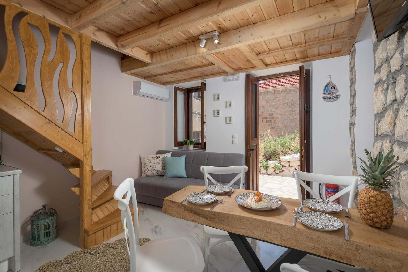 Captain'S Memories Stylish Harbour Apartments Chalki Town Zewnętrze zdjęcie